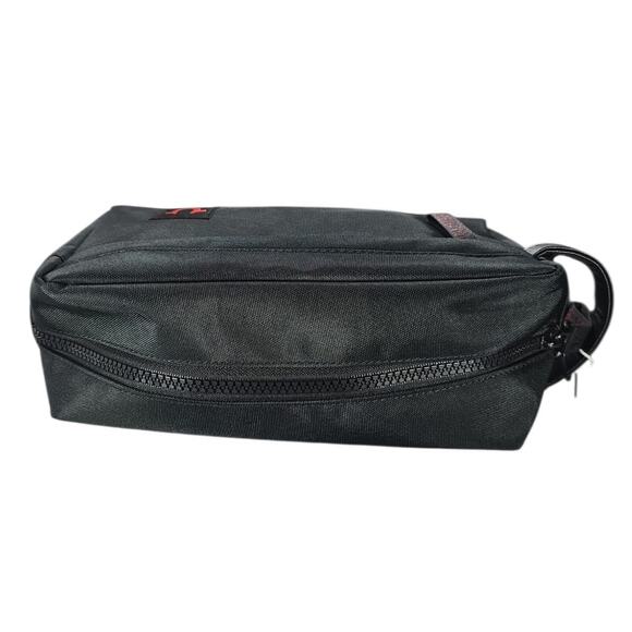 True Religion Black Travel Toiletry Bag Mens Aldis Nylon Dopp Kit Horseshoe Logo - Picture 6 of 8